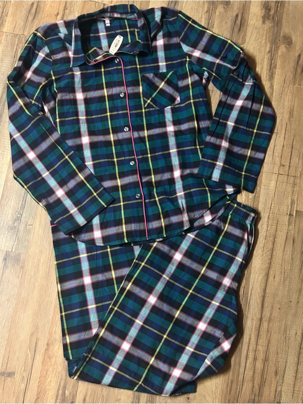 Victoria's Secret cotton plaid flannel pajama set Medium Pink, Green